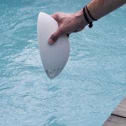 Analyseur d'eau de piscine connecté Flipr Start Max
