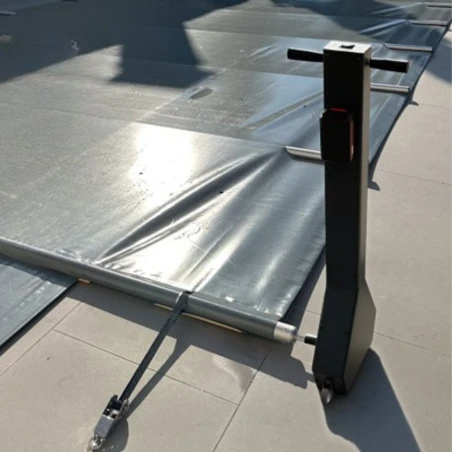 Enrouleur motorisé pour bâche à barres (enrouleur gauche ou droite)