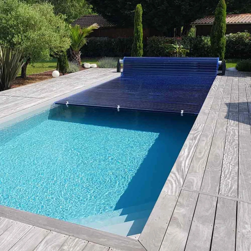 Volet hors sol électrique SafePoolRoll - Sur Mesure