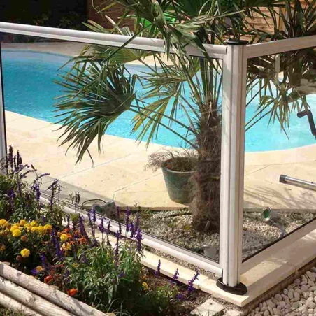 Poteau d'angle en aluminium