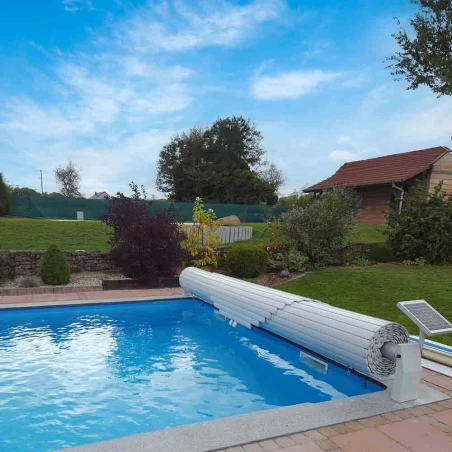 Volet hors sol électrique SafePoolRoll - Sur Mesure