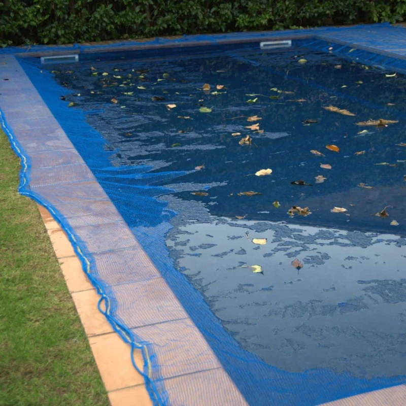 Filet anti-feuilles piscine