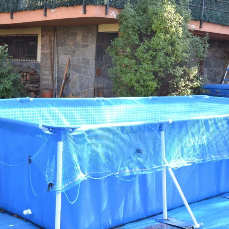 Filet anti-feuilles piscine