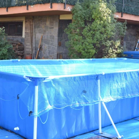Filet anti-feuilles piscine