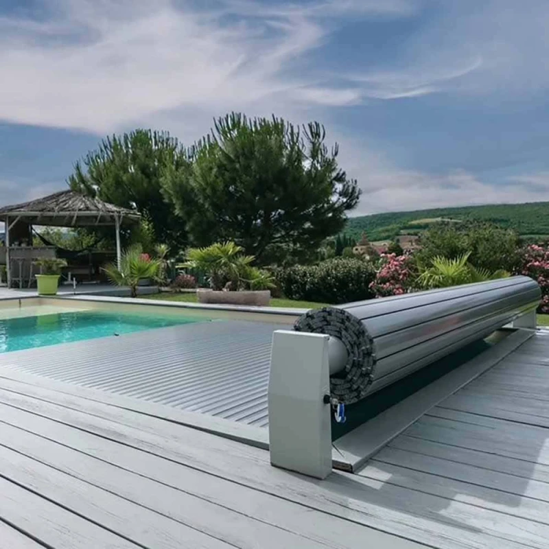 Volet roulant piscine manuel - Sur Mesure - SafePoolRoll