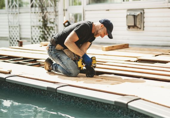 Le pool-staging : moderniser sa piscine intelligemment